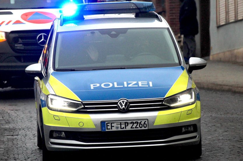 Polizeiauto (Foto: Eva Maria Wiegand) Polizeiauto (Foto: Eva Maria Wiegand)