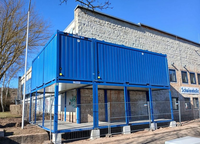 Trotz Sanierungsarbeiten bleibt die Schwimmhalle in Sollstedt ge&ouml;ffnet (Foto: Pressestelle Landratsamt)