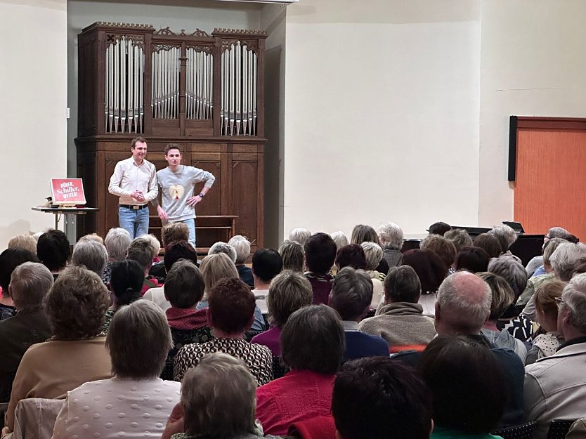Frauentag mit Kabarett im Carl-Schroeder Saal (Foto: Andrea Hellmann)